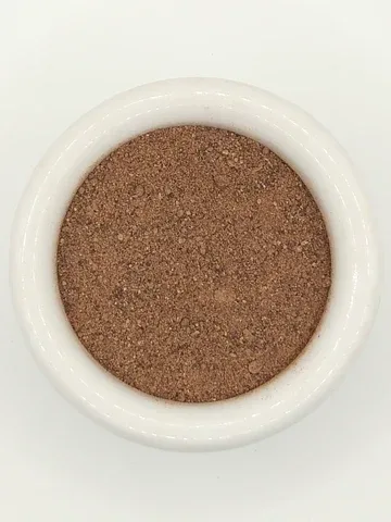 אגוז מוסקט טחון.