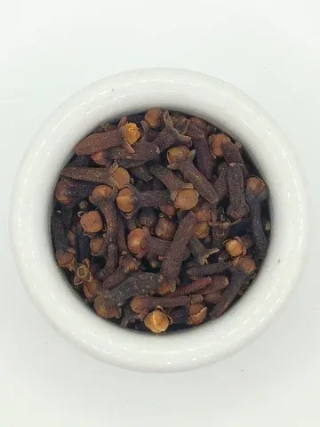 ציפורן שלם.